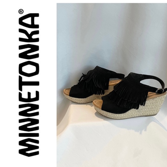 Minnetonka Shoes - Minnetonka Black Suede Leather Wedge Sandals w/Fringe